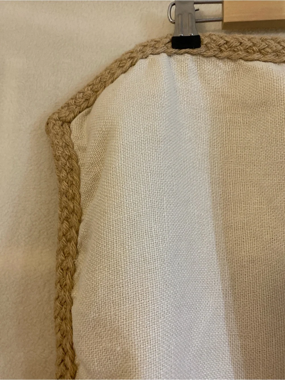 Pottery Barn ivory 100% linen jute braid edge 20